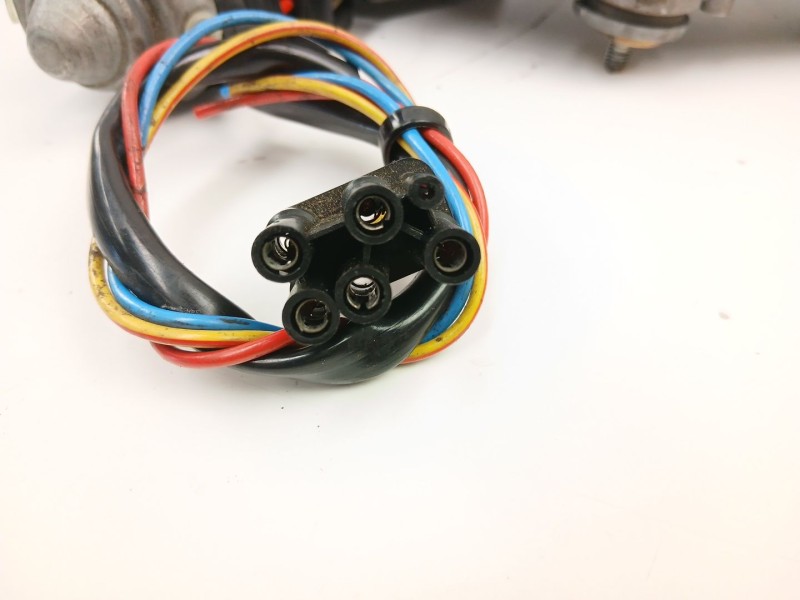Recambio de elevalunas delantero derecho para volvo 760 (704, 764) 2.8 referencia OEM IAM 1380912  