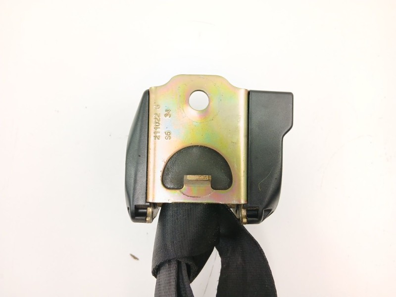 Recambio de cinturon seguridad delantero derecho para volvo 760 (704, 764) 2.8 referencia OEM IAM 1373241  