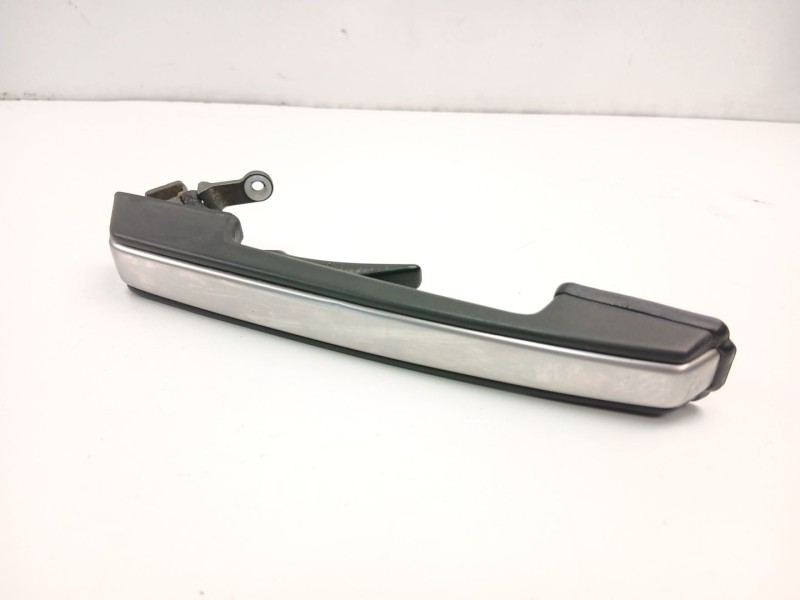 Recambio de manilla trasera izquierda para volvo 760 (704, 764) 2.8 referencia OEM IAM 6846644  