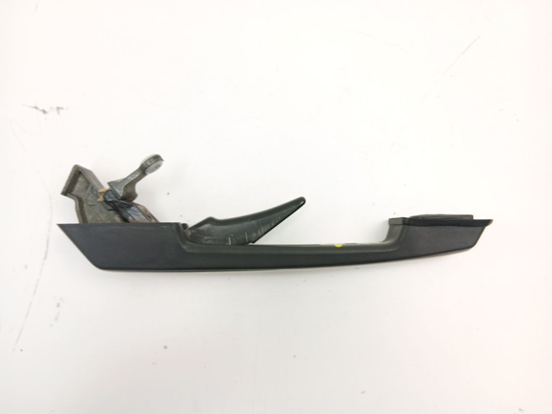 Recambio de manilla trasera izquierda para volvo 760 (704, 764) 2.8 referencia OEM IAM 6846644  