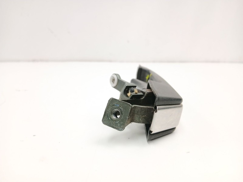 Recambio de manilla trasera izquierda para volvo 760 (704, 764) 2.8 referencia OEM IAM 6846644  