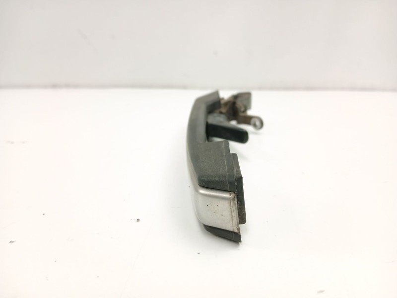 Recambio de manilla trasera derecha para volvo 760 (704, 764) 2.8 referencia OEM IAM 6846645  