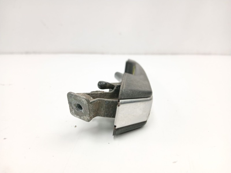 Recambio de manilla delantera derecha para volvo 760 (704, 764) 2.8 referencia OEM IAM 6846645  