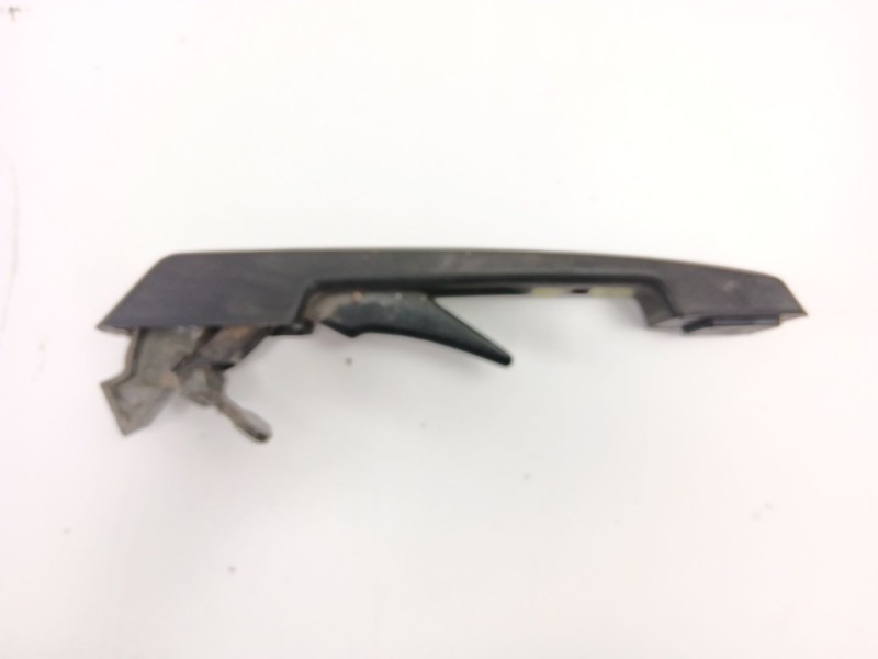 Recambio de manilla delantera derecha para volvo 760 (704, 764) 2.8 referencia OEM IAM 6846645  