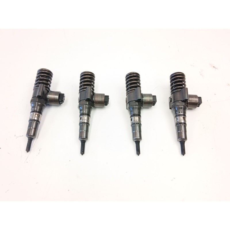 Recambio de inyectores juego para volkswagen golf v (1k1) 2.0 tdi 16v referencia OEM IAM 03G130073G 0414720404 