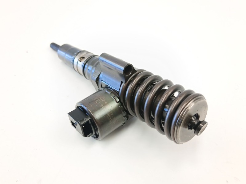 Recambio de inyectores juego para volkswagen golf v (1k1) 2.0 tdi 16v referencia OEM IAM 03G130073G 0414720404 