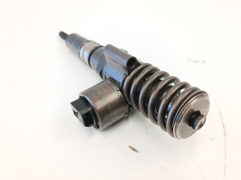 Recambio de inyectores juego para volkswagen golf v (1k1) 2.0 tdi 16v referencia OEM IAM 03G130073G 0414720404 