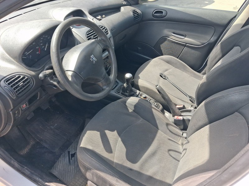peugeot 206 hatchback (2a/c) del año 2001