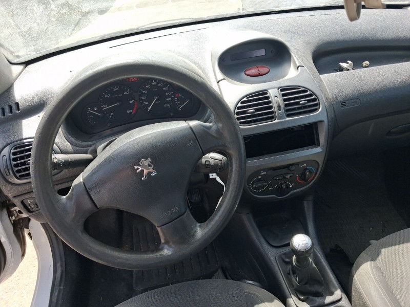 peugeot 206 hatchback (2a/c) del año 2001