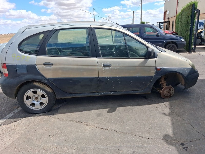 Recambio de carroceria para renault scénic i monospace (ja0/1_, fa0_) 1.9 dci rx4 referencia OEM IAM   