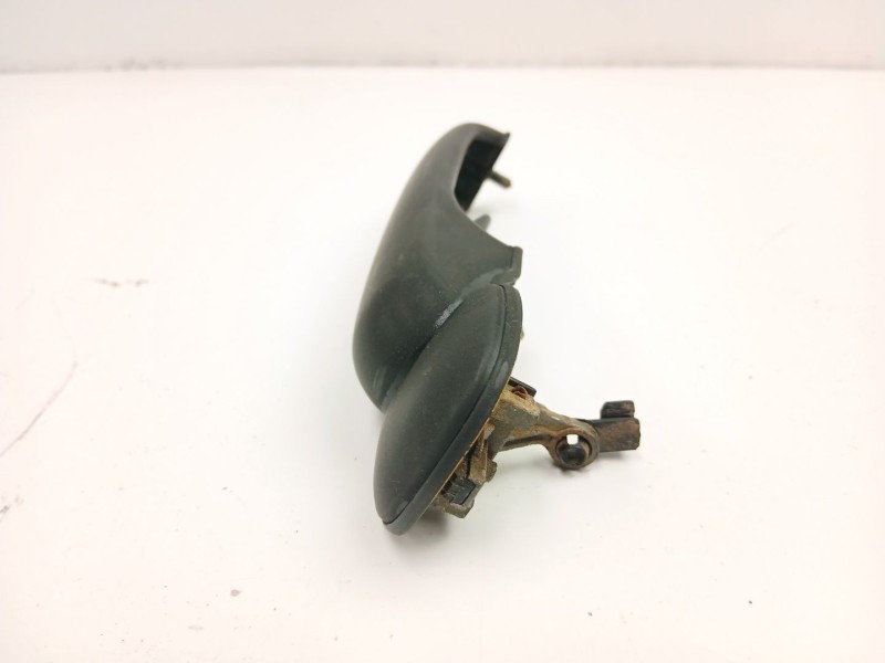 Recambio de manilla delantera izquierda para nissan terrano ii (r20) 2.7 tdi 4wd referencia OEM IAM 806077F000  