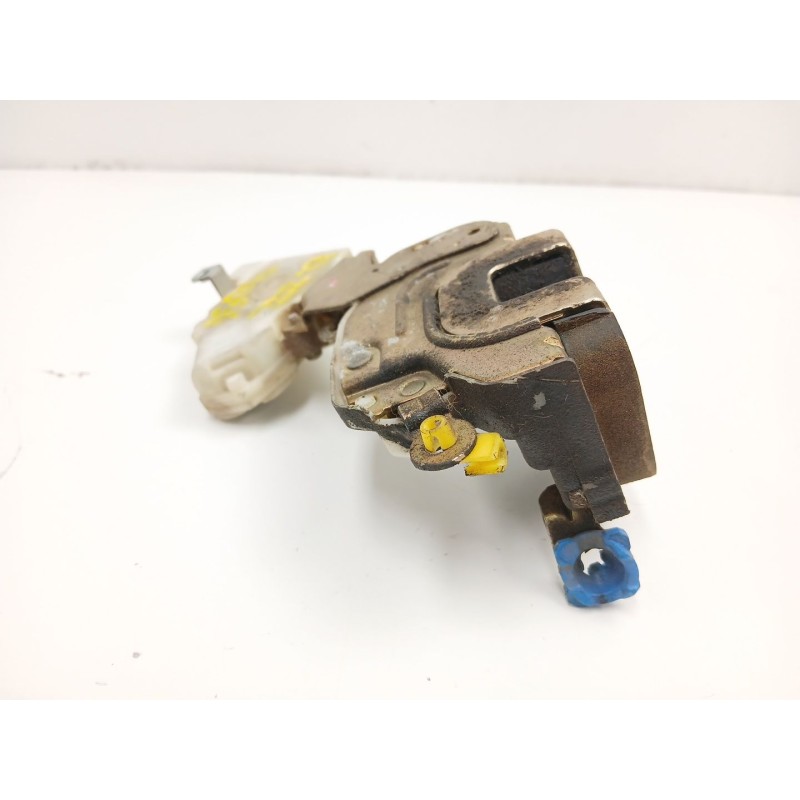 Recambio de cerradura puerta delantera izquierda para nissan terrano ii (r20) 2.7 tdi 4wd referencia OEM IAM 805010F415  