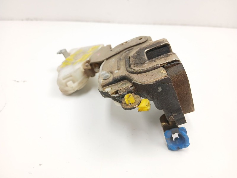 Recambio de cerradura puerta delantera izquierda para nissan terrano ii (r20) 2.7 tdi 4wd referencia OEM IAM 805010F415  