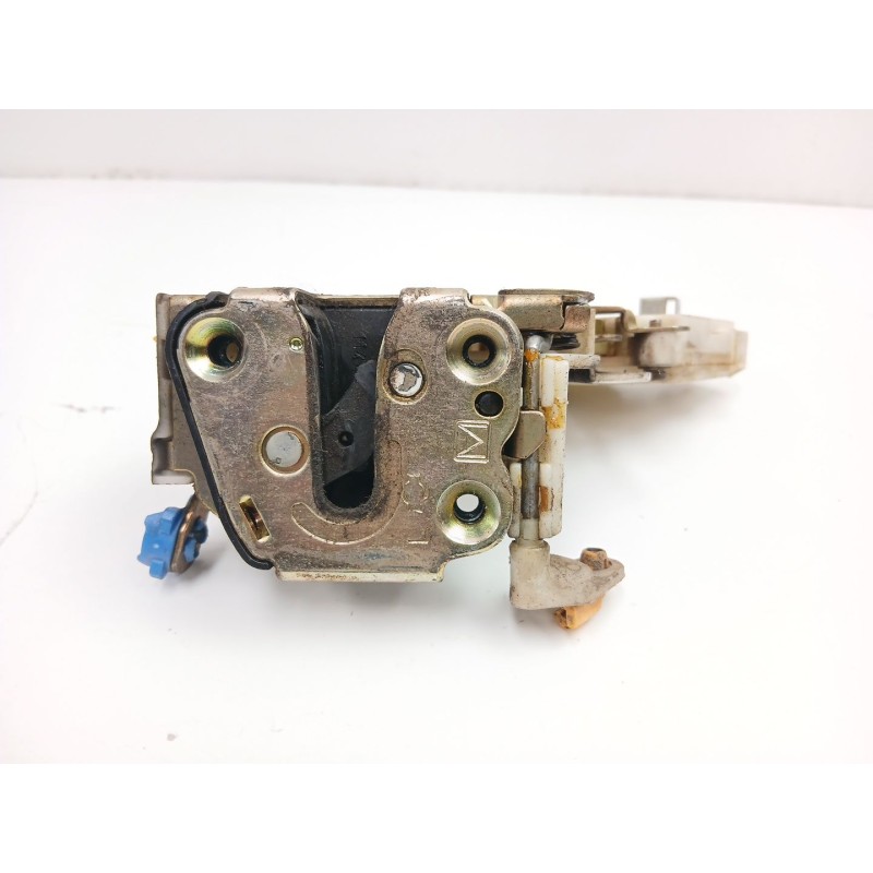 Recambio de cerradura puerta delantera izquierda para nissan terrano ii (r20) 2.7 tdi 4wd referencia OEM IAM 805010F415  