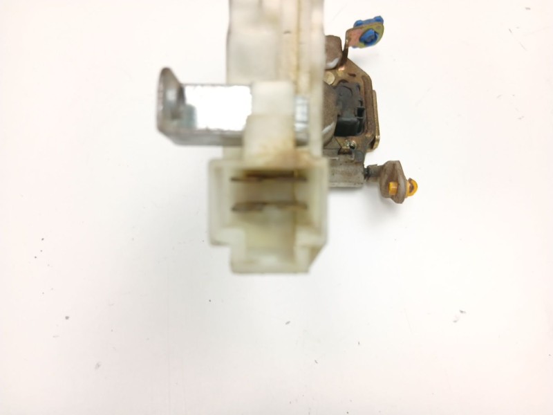 Recambio de cerradura puerta delantera izquierda para nissan terrano ii (r20) 2.7 tdi 4wd referencia OEM IAM 805010F415  