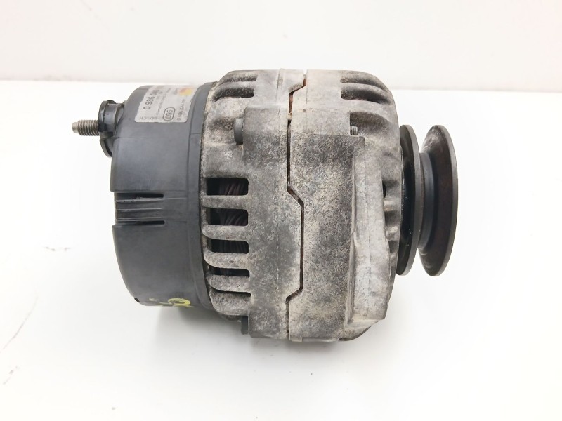 Recambio de alternador para nissan terrano ii (r20) 2.7 tdi 4wd referencia OEM IAM 231007F001 0986040850 
