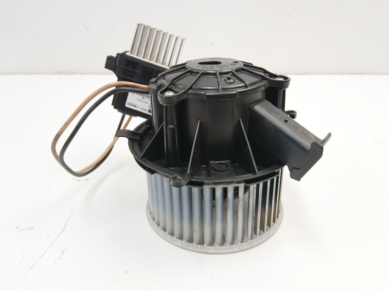 Recambio de motor calefaccion para opel astra j (p10) 1.7 cdti (68) referencia OEM IAM 13276230 U7253002 
