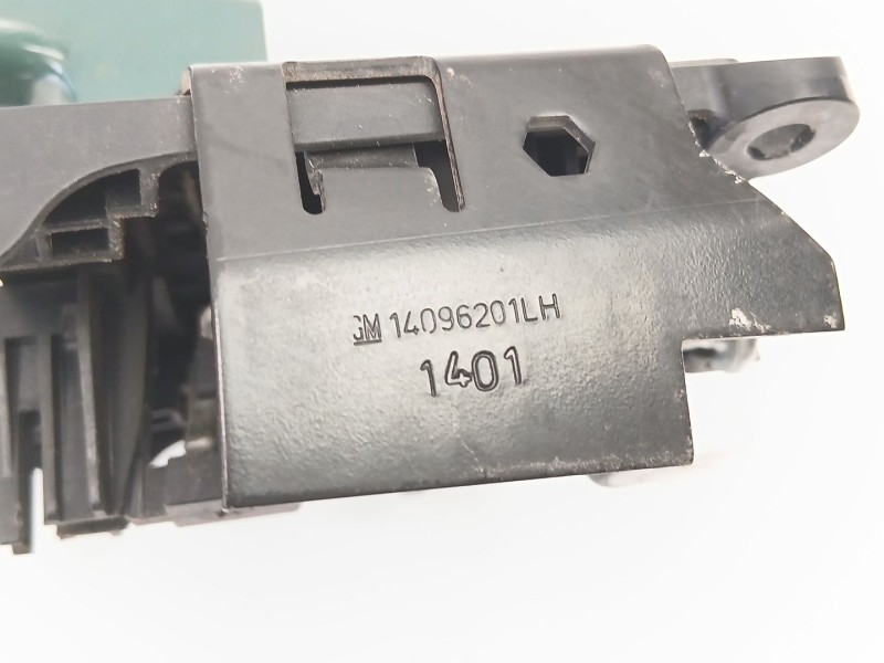 Recambio de manilla delantera izquierda para opel astra j (p10) 1.7 cdti (68) referencia OEM IAM 14096201  
