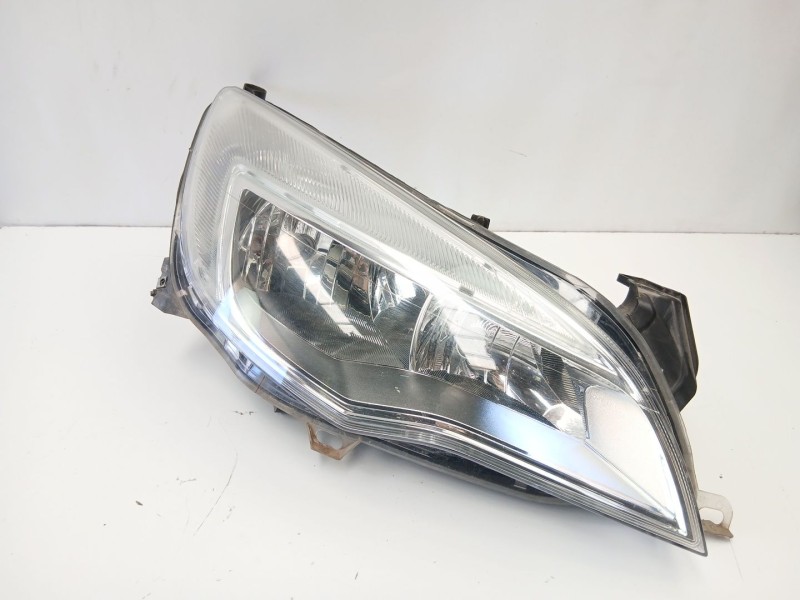 Recambio de faro derecho para opel astra j (p10) 1.7 cdti (68) referencia OEM IAM 13253647 1EG010011321 