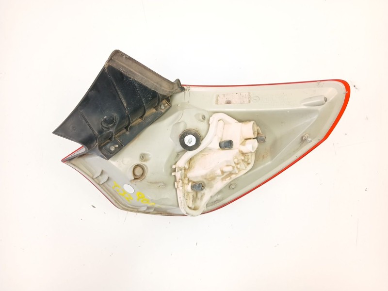 Recambio de piloto trasero izquierdo para opel astra j (p10) 1.7 cdti (68) referencia OEM IAM 13306453  