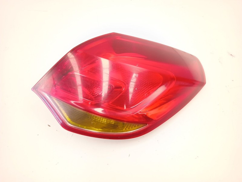 Recambio de piloto trasero derecho para opel astra j (p10) 1.7 cdti (68) referencia OEM IAM 13306454  