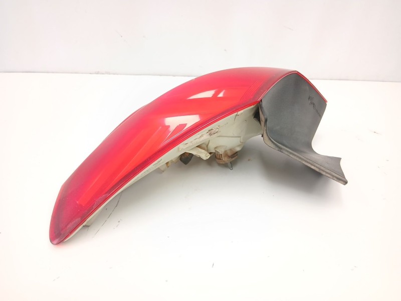 Recambio de piloto trasero derecho para opel astra j (p10) 1.7 cdti (68) referencia OEM IAM 13306454  