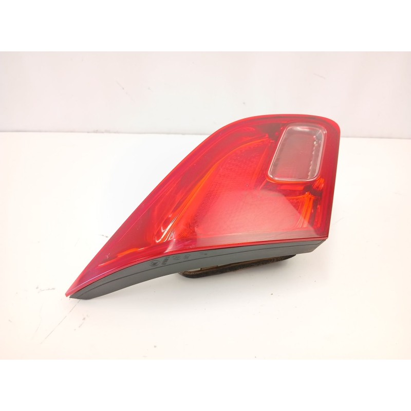 Recambio de piloto porton izquierdo para opel astra j (p10) 1.7 cdti (68) referencia OEM IAM 13306455  