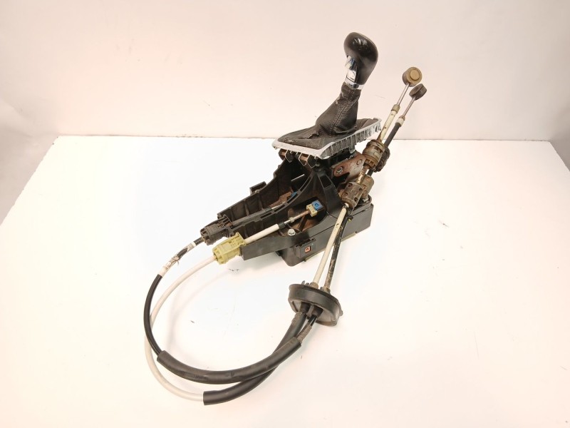 Recambio de palanca cambio manual para opel astra j (p10) 1.7 cdti (68) referencia OEM IAM 55563829  