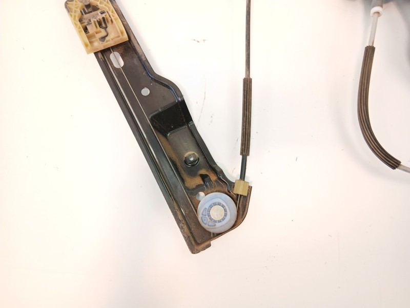 Recambio de elevalunas delantero derecho para opel astra j (p10) 1.7 cdti (68) referencia OEM IAM 915368104  