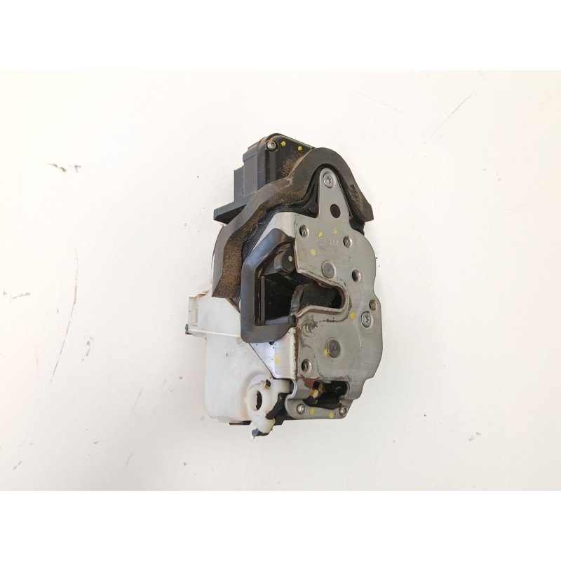Recambio de cerradura puerta delantera derecha para opel astra j (p10) 1.7 cdti (68) referencia OEM IAM 3023880  
