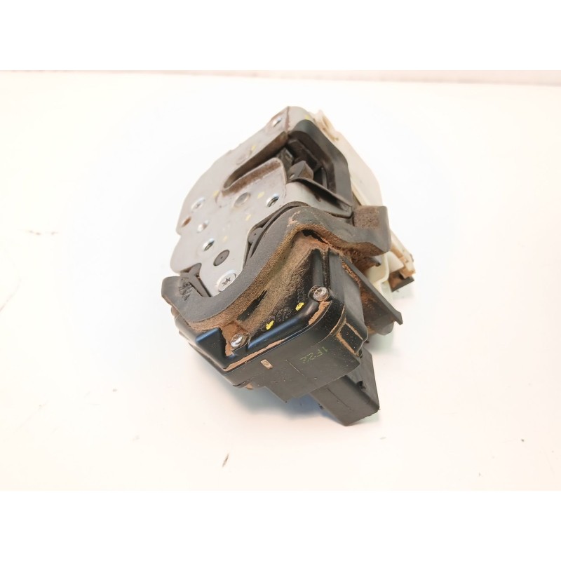 Recambio de cerradura puerta delantera derecha para opel astra j (p10) 1.7 cdti (68) referencia OEM IAM 3023880  