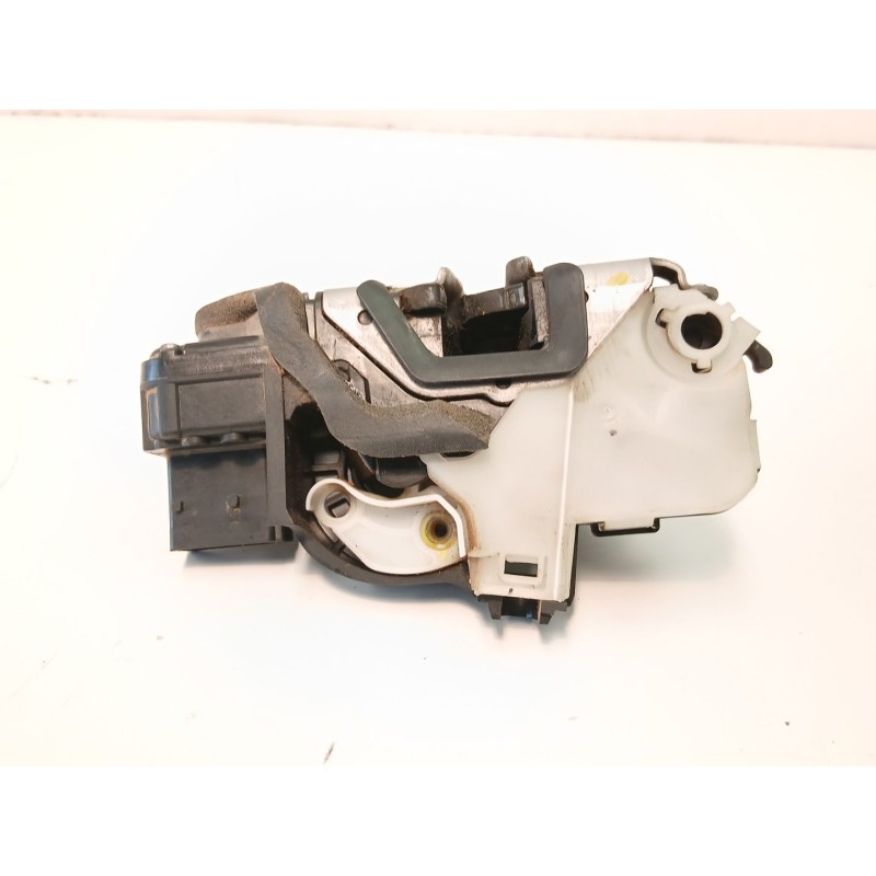 Recambio de cerradura puerta delantera derecha para opel astra j (p10) 1.7 cdti (68) referencia OEM IAM 3023880  