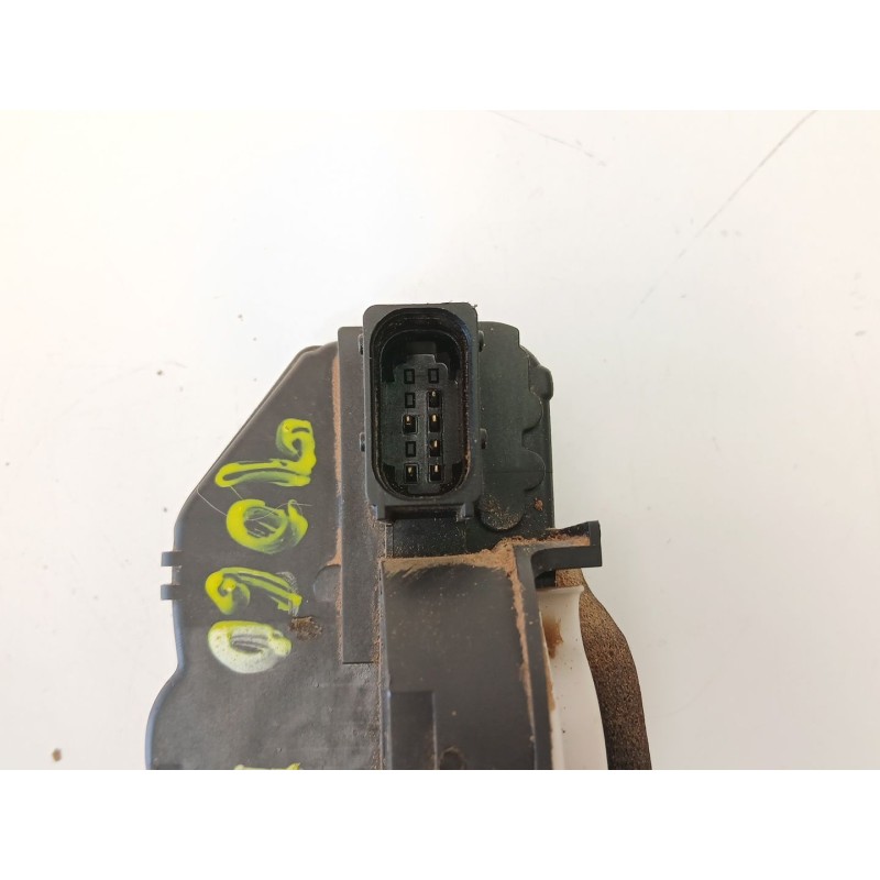 Recambio de cerradura puerta delantera derecha para opel astra j (p10) 1.7 cdti (68) referencia OEM IAM 3023880  