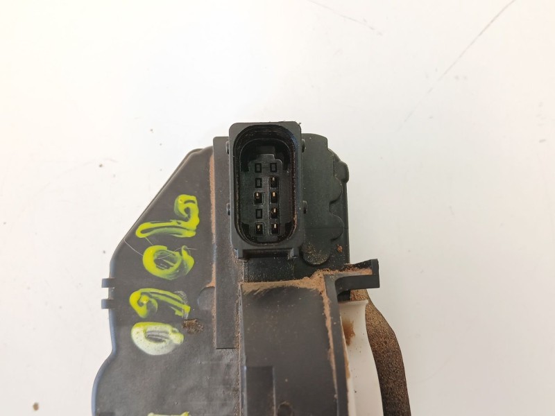 Recambio de cerradura puerta delantera derecha para opel astra j (p10) 1.7 cdti (68) referencia OEM IAM 3023880  