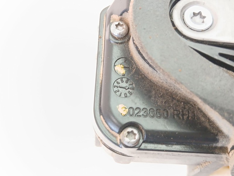 Recambio de cerradura puerta delantera derecha para opel astra j (p10) 1.7 cdti (68) referencia OEM IAM 3023880  