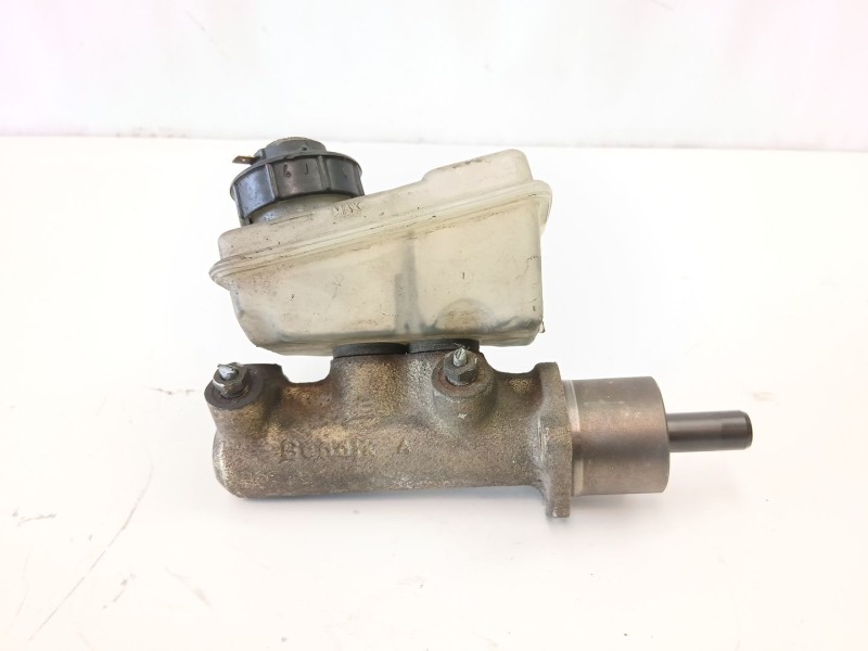 Recambio de bomba de freno para fiat punto (176_) 75 1.2 referencia OEM IAM 71738446  