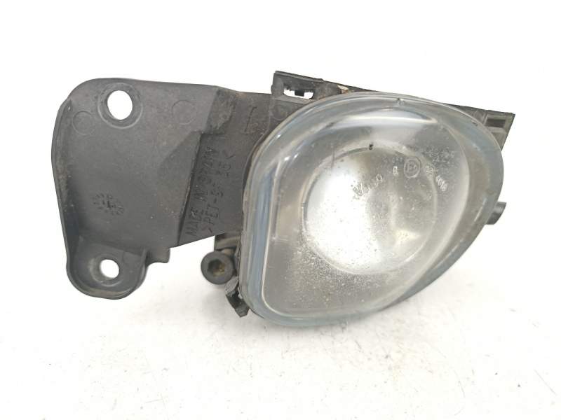 Recambio de antiniebla izquierdo para audi a6 2.5 4b 2.5 referencia OEM IAM 4B0941699  