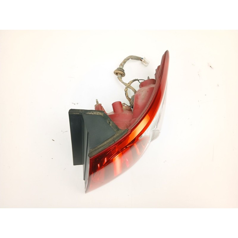 Recambio de piloto trasero derecho para hyundai santa fé ii (cm) 2.2 crdi 4x4 referencia OEM IAM 924022B000  