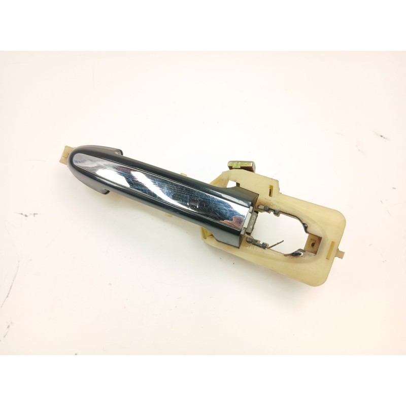 Recambio de manilla delantera izquierda para hyundai santa fé ii (cm) 2.2 crdi 4x4 referencia OEM IAM 826552B000  