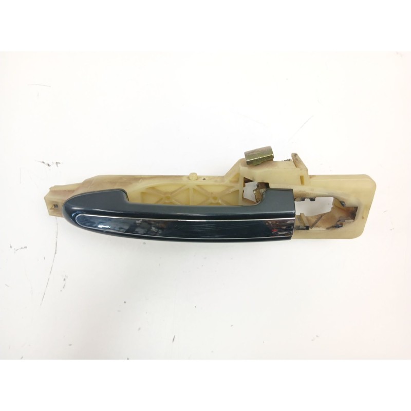 Recambio de manilla delantera izquierda para hyundai santa fé ii (cm) 2.2 crdi 4x4 referencia OEM IAM 826552B000  