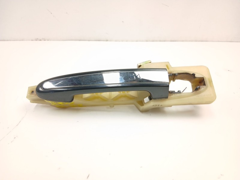 Recambio de manilla delantera izquierda para hyundai santa fé ii (cm) 2.2 crdi 4x4 referencia OEM IAM 826552B000  