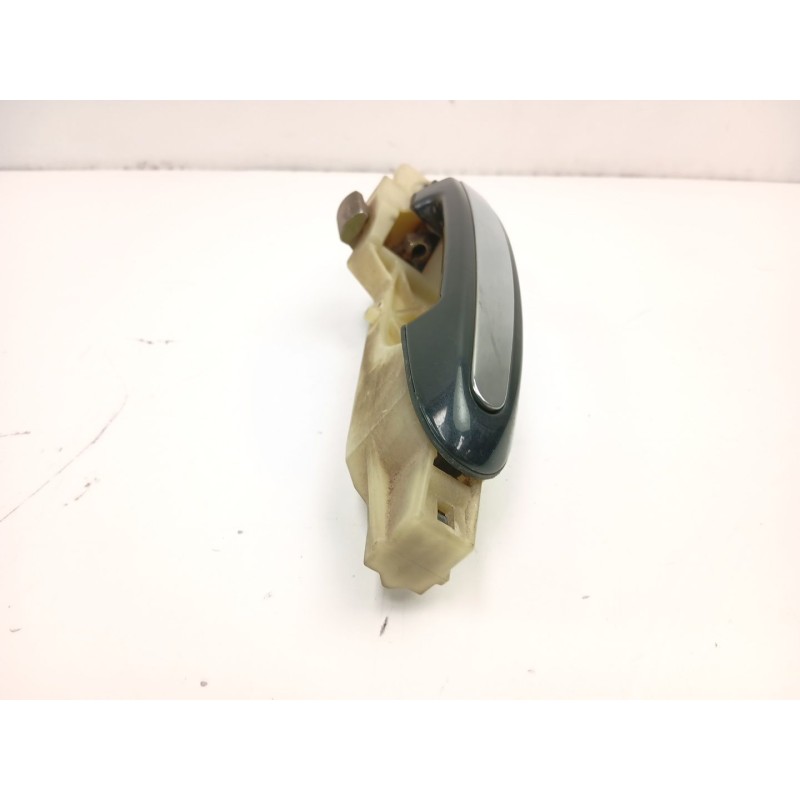 Recambio de manilla delantera izquierda para hyundai santa fé ii (cm) 2.2 crdi 4x4 referencia OEM IAM 826552B000  