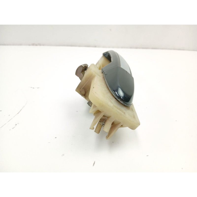 Recambio de manilla delantera derecha para hyundai santa fé ii (cm) 2.2 crdi 4x4 referencia OEM IAM 826652B000  