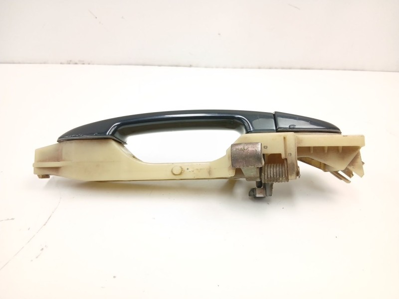Recambio de manilla delantera derecha para hyundai santa fé ii (cm) 2.2 crdi 4x4 referencia OEM IAM 826652B000  