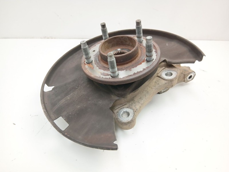 Recambio de mangueta delantera derecha para opel astra j (p10) 1.7 cdti (68) referencia OEM IAM 13319483  