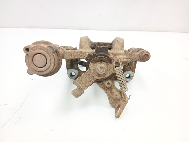 Recambio de pinza freno trasera izquierda para opel astra j (p10) 1.7 cdti (68) referencia OEM IAM 13300861  
