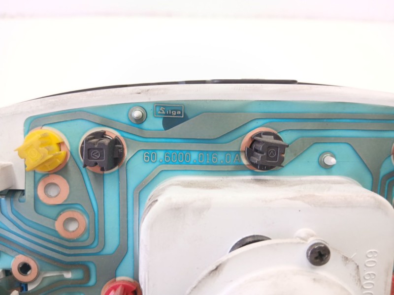 Recambio de cuadro instrumentos para fiat punto (176_) 75 1.2 referencia OEM IAM 9947208 6060000160A 606000017
