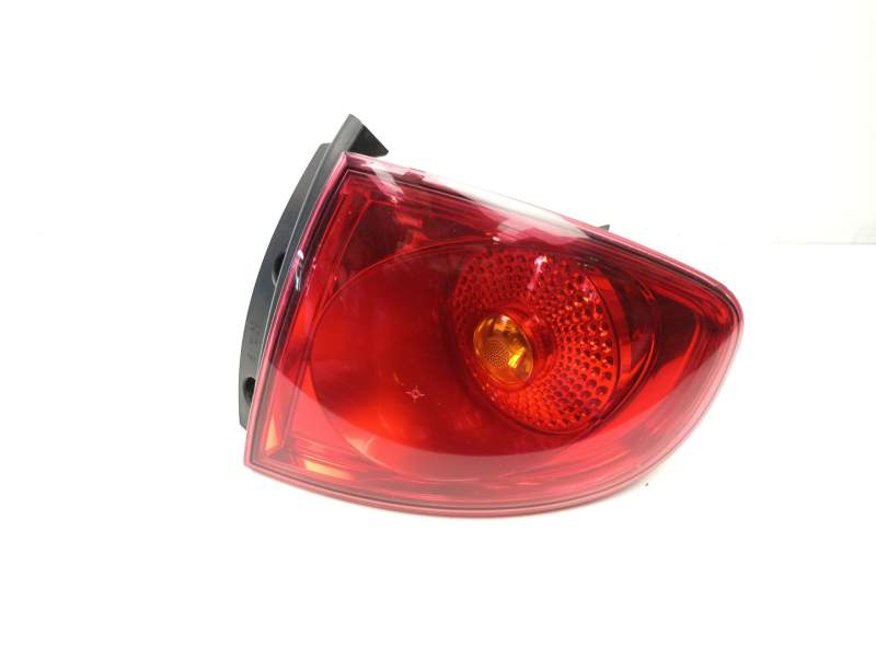 Recambio de piloto trasero derecho para seat altea (5p1) 1.9 tdi referencia OEM IAM 5P0945096E  5P0945112B