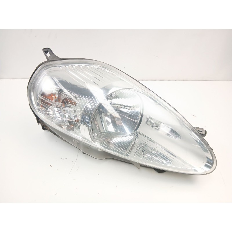Recambio de faro derecho para fiat grande punto van (199_) 1.3 jtd multijet (199cxd1b) referencia OEM IAM 51701594  