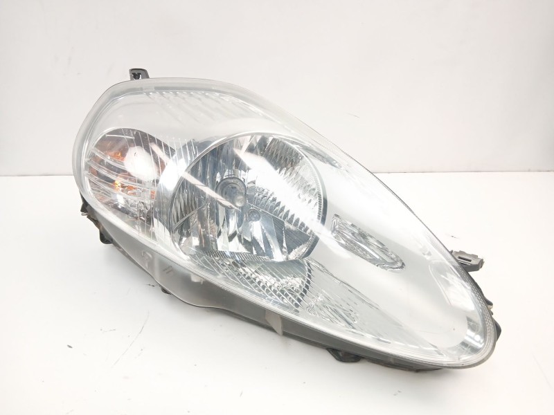 Recambio de faro derecho para fiat grande punto van (199_) 1.3 jtd multijet (199cxd1b) referencia OEM IAM 51701594  